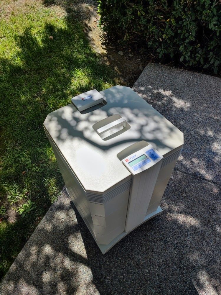 IQ PRO Health Pro Industrial Hyper HEPA Compact Air Purifier