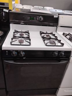 Fair cosmetic condition gas four burners with warranty Delivery fee depends on address 🛣️🏠🛻