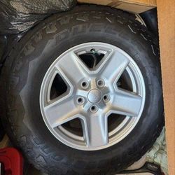 Jeep Gladiator OEM Wheels And Tires (17")