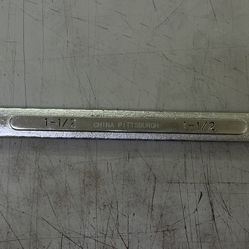 China Pittsburgh 1-1/2” Combination Wrench- Points Box End