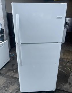 Frigidaire Top Mount White Fridge
