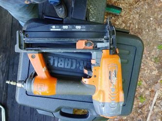 Pre-Owned RIDGID R250SFE 16-Gauge 2-1/2 in. Straight Finish Nailer