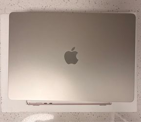The New 15-inch MacBook Air M4 chip 16GB memory by 512GB storage