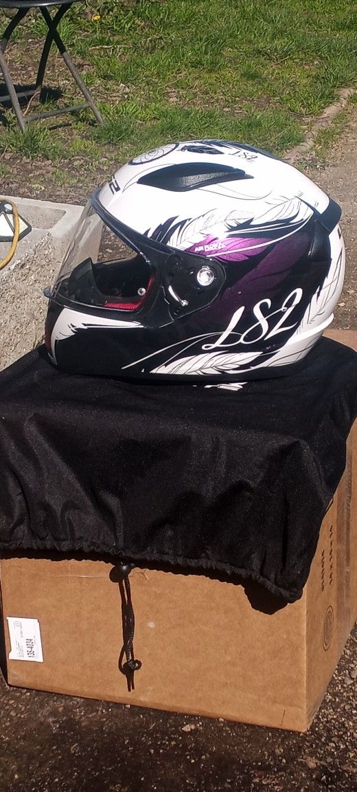 **NEW PRICE** $50 LS2 RAPID II DREAMCATCHER
