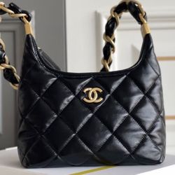 CHANEL 24A diamond check gold buckle leather chain sheepskin cross-body handbag women's black（191）62