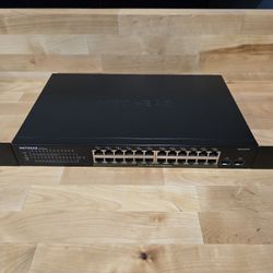 Netgear 24 Port Gigabit PoE Switch