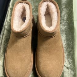Ugg Platform Boots Size 7