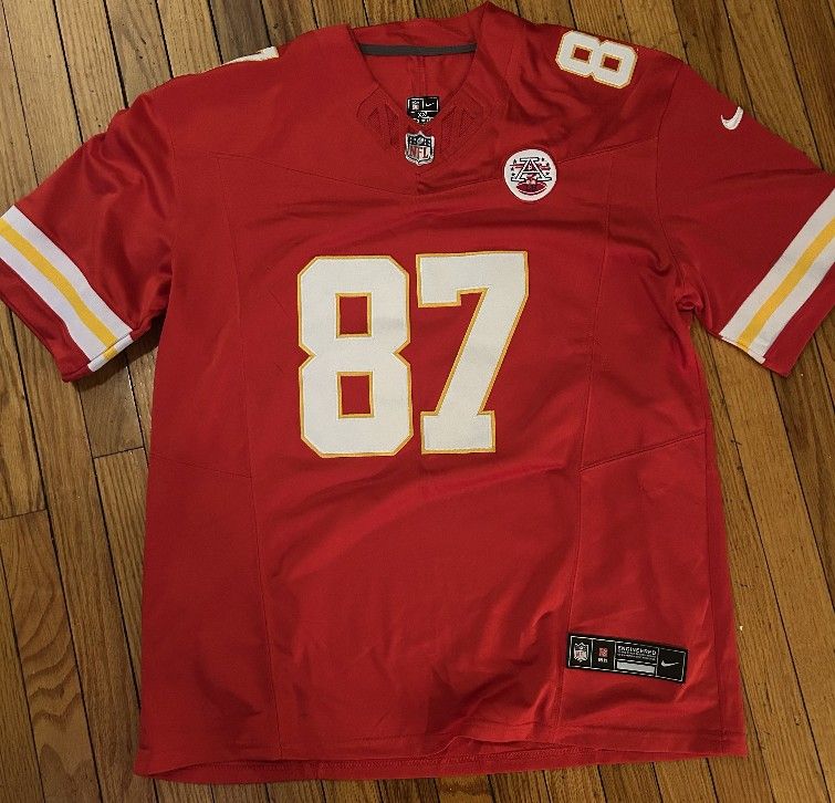 Travis Kelce Jersey