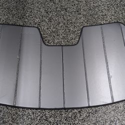 Windshield Visor - Ford Explorer 2020+