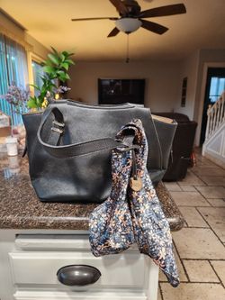 London  Fog.purse Never Used