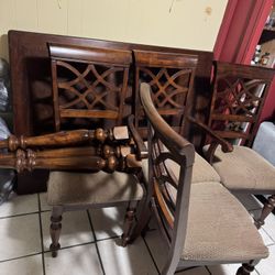 Wood Tablet With 4 Chair