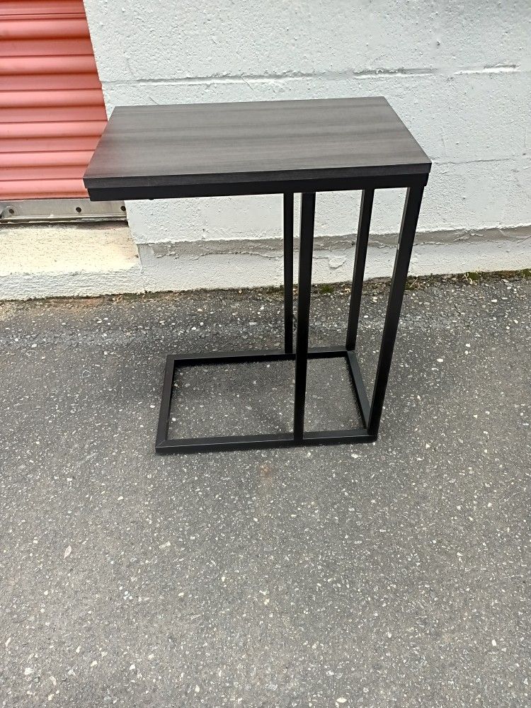 Corner Table 