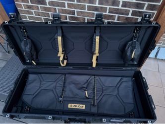 Pelican air hard sided bow case