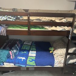 Bunk bed