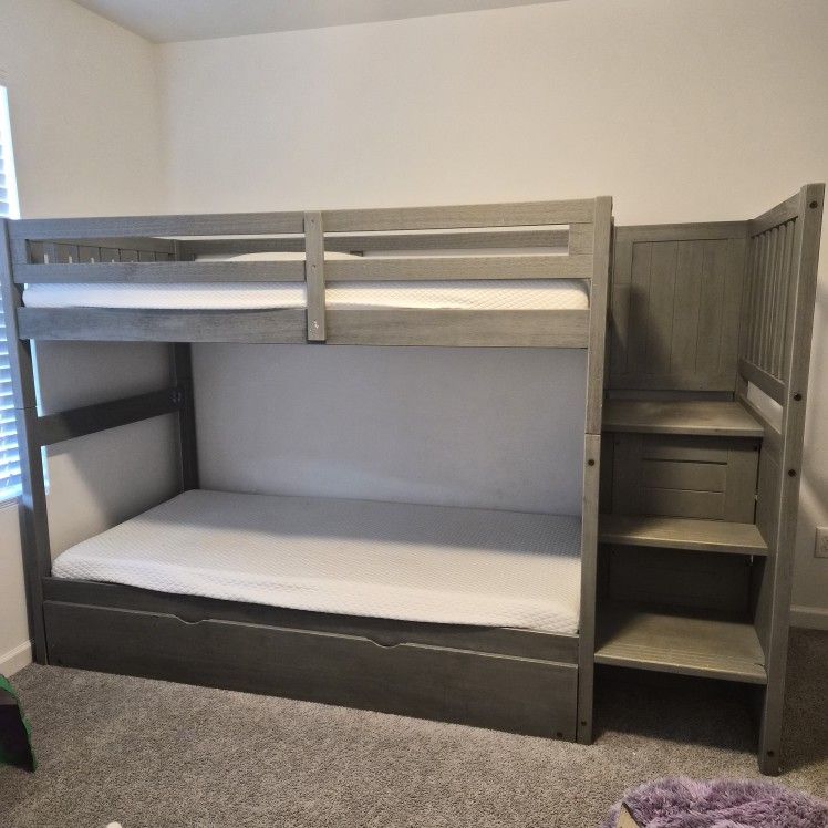 Twin Size Bunk Bed with Trundle and Drawers
