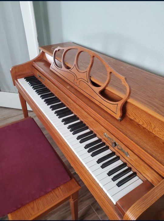 Wurlitzer Piano