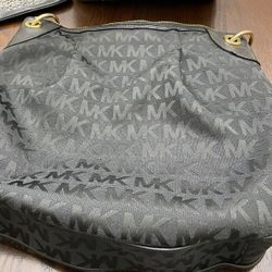 New Condition Michael Kors Purse Bag