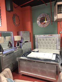 Brand new luxury bed room set on sale 40$ down take home today!!!
