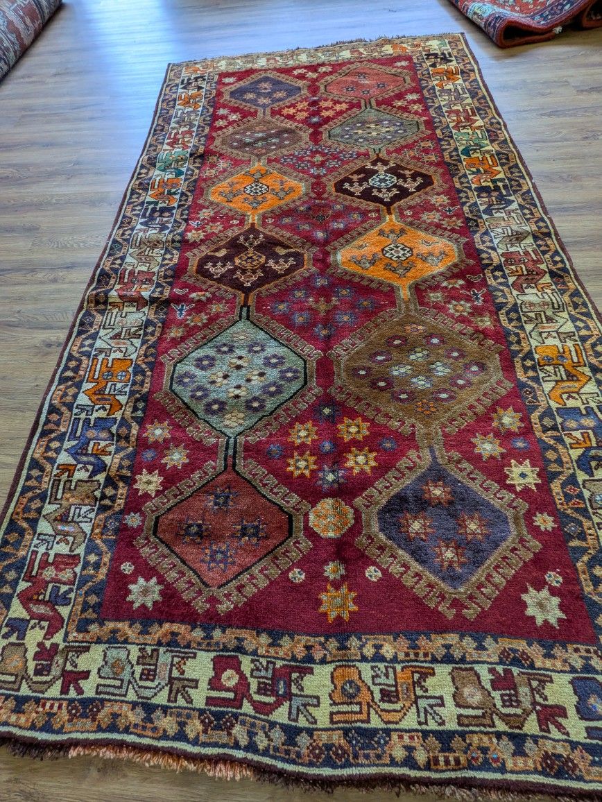 Vintage Persian Handmade Wool Rug 4'9x8'6