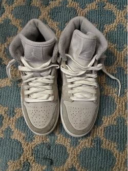 Air Jordan 1 Mid