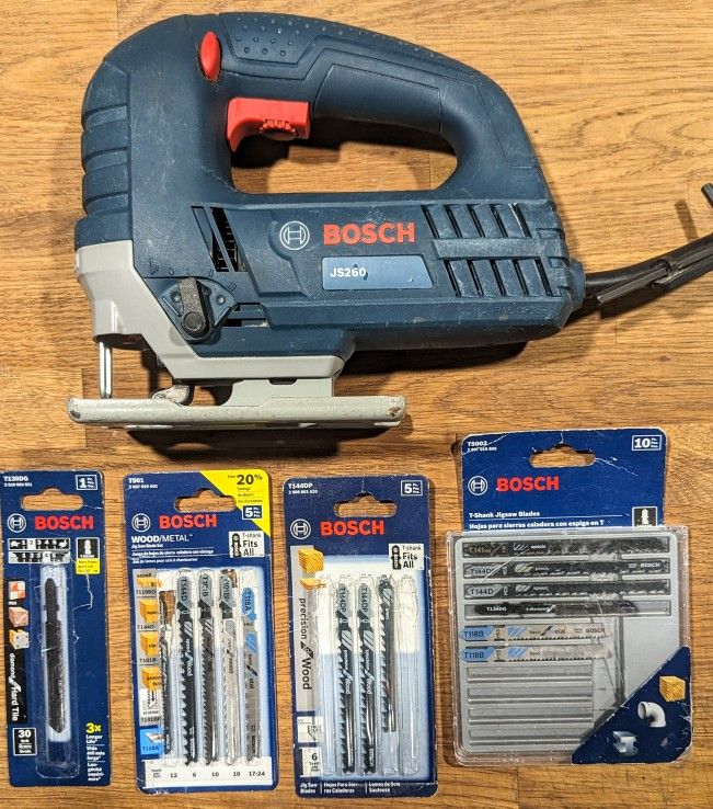 Bosch Jig Saw with Case and Extra blades 
