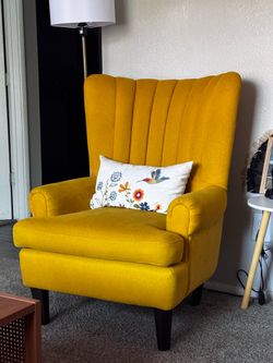 Accent chairs