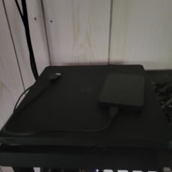 Pa4 Slim 1tb With 500 Gb Hard Drive And 8 Games