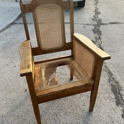 Antique Quartersawn Oak Chair With Caning