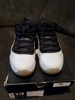 Jordan 11 Lows Tuxedos 