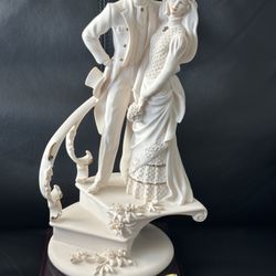 Giuseppe Armani 13.5” 475F The Bride and Groom on Stairs - Italy 