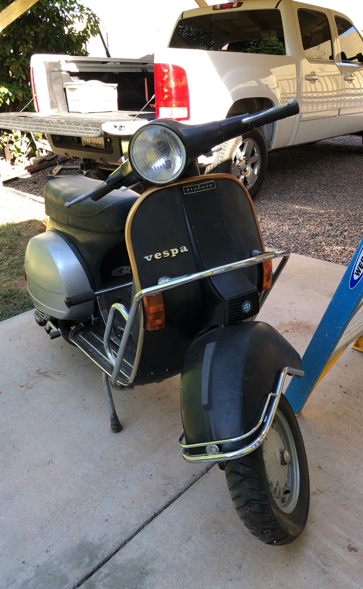 1979 Vespa P200E scooter