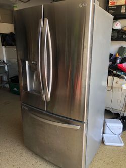LG refrigerator with ice and water in door