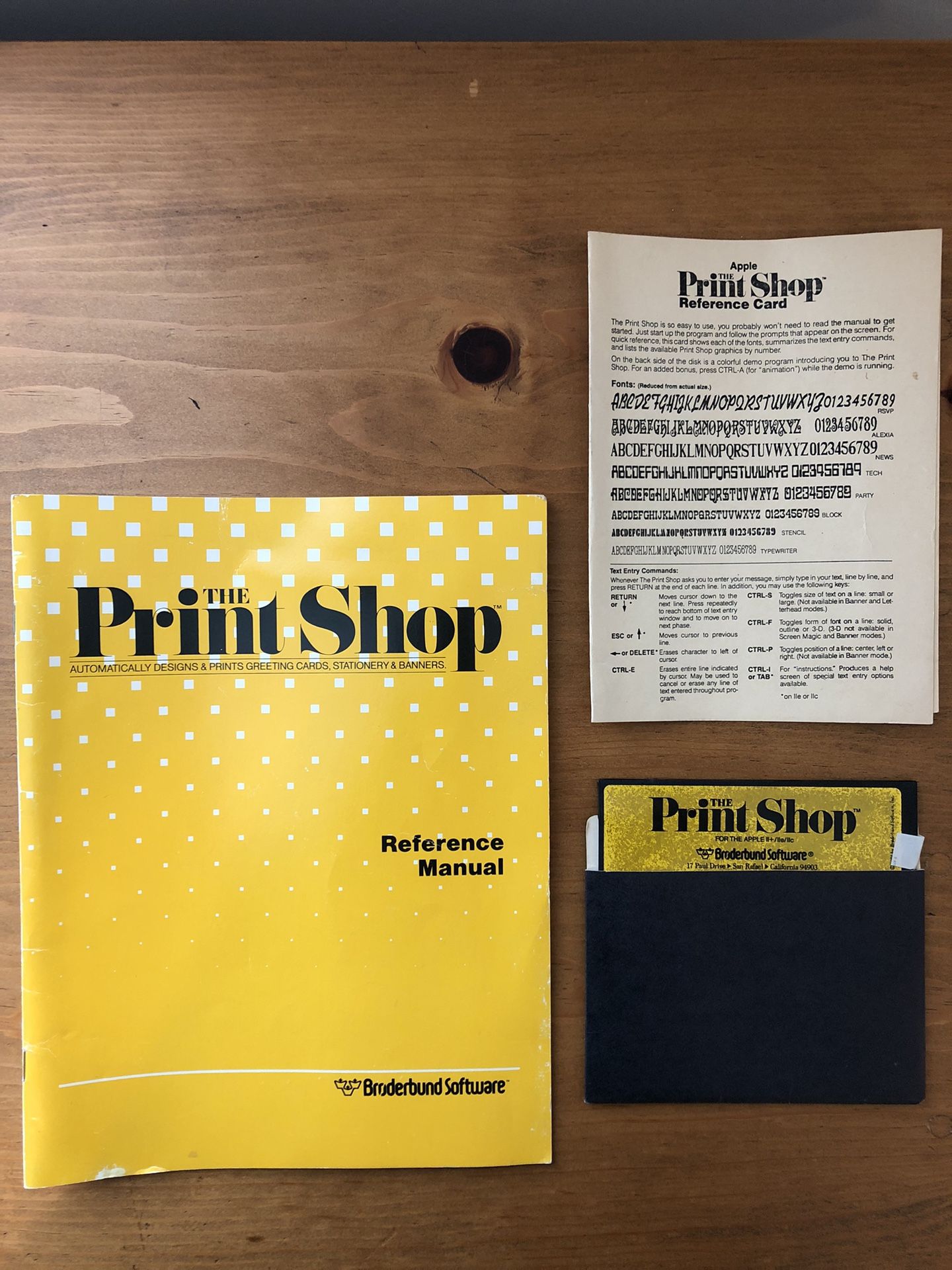 Vintage and Rare 1985 ‘THE PRINT SHOP’ Reference Manual plus disk for Apple II+, IIe and IIc, by Broderbund Software