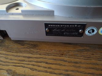 Marantz Turntable. Vintage Marantz.. Call 