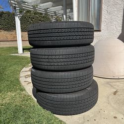 4 Bridgestone Dueler H/L 422 (245/70R17) - 13k Miles
