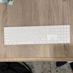 Apple Magic Keyboard