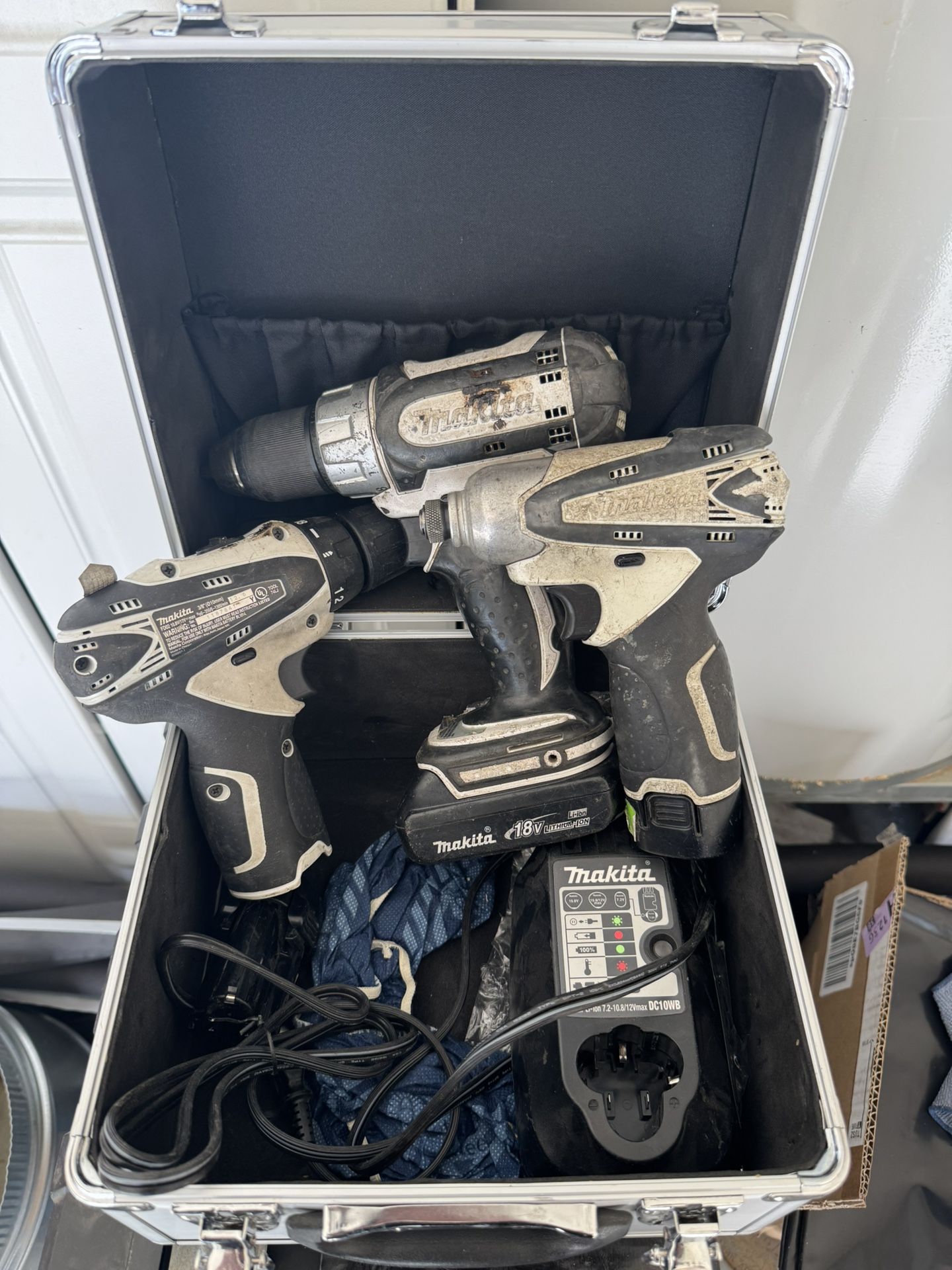 3 Makita Drills With Batteries And Charger