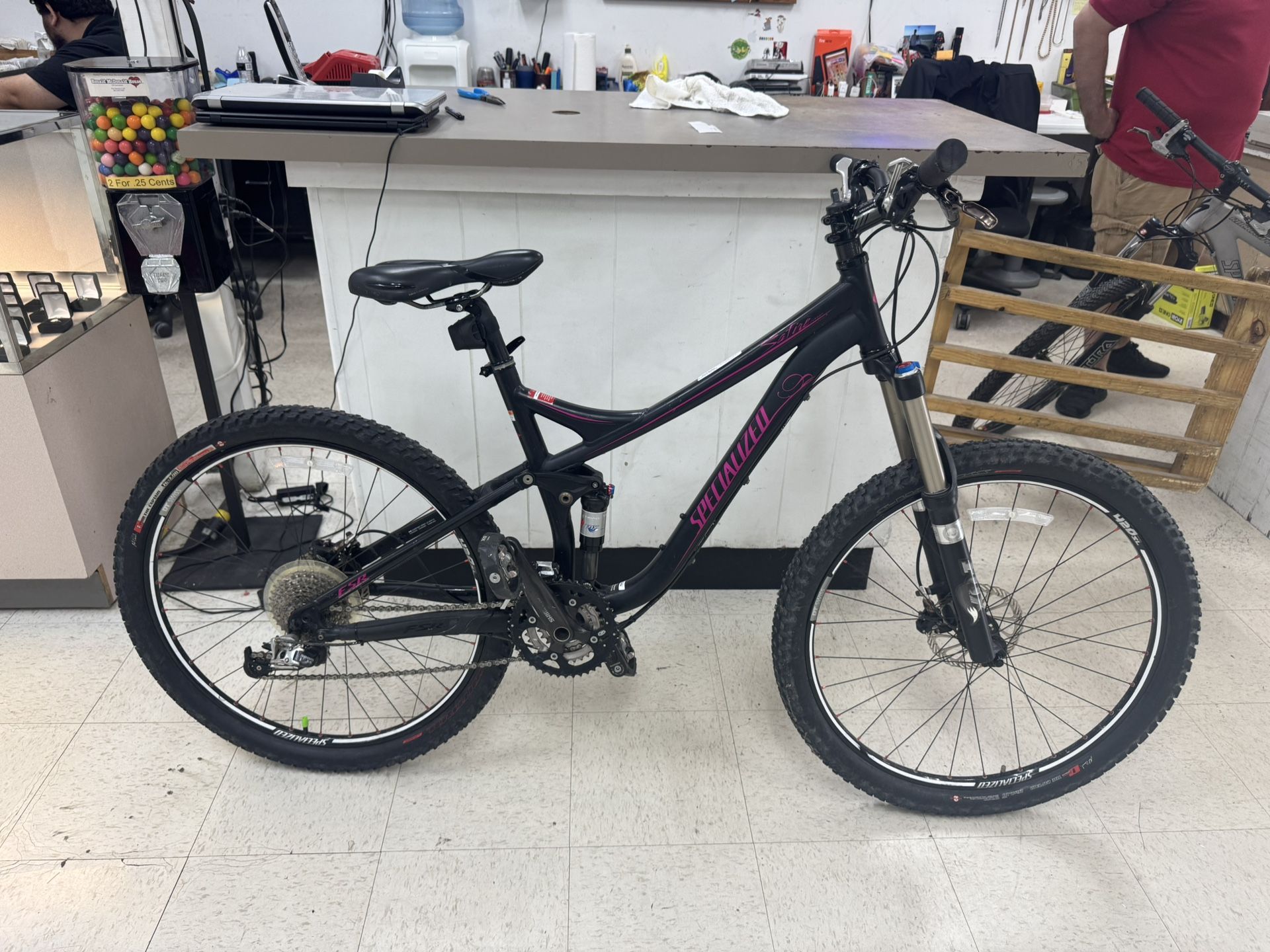 Specialized SAFIRE 26” Women’s Bike
