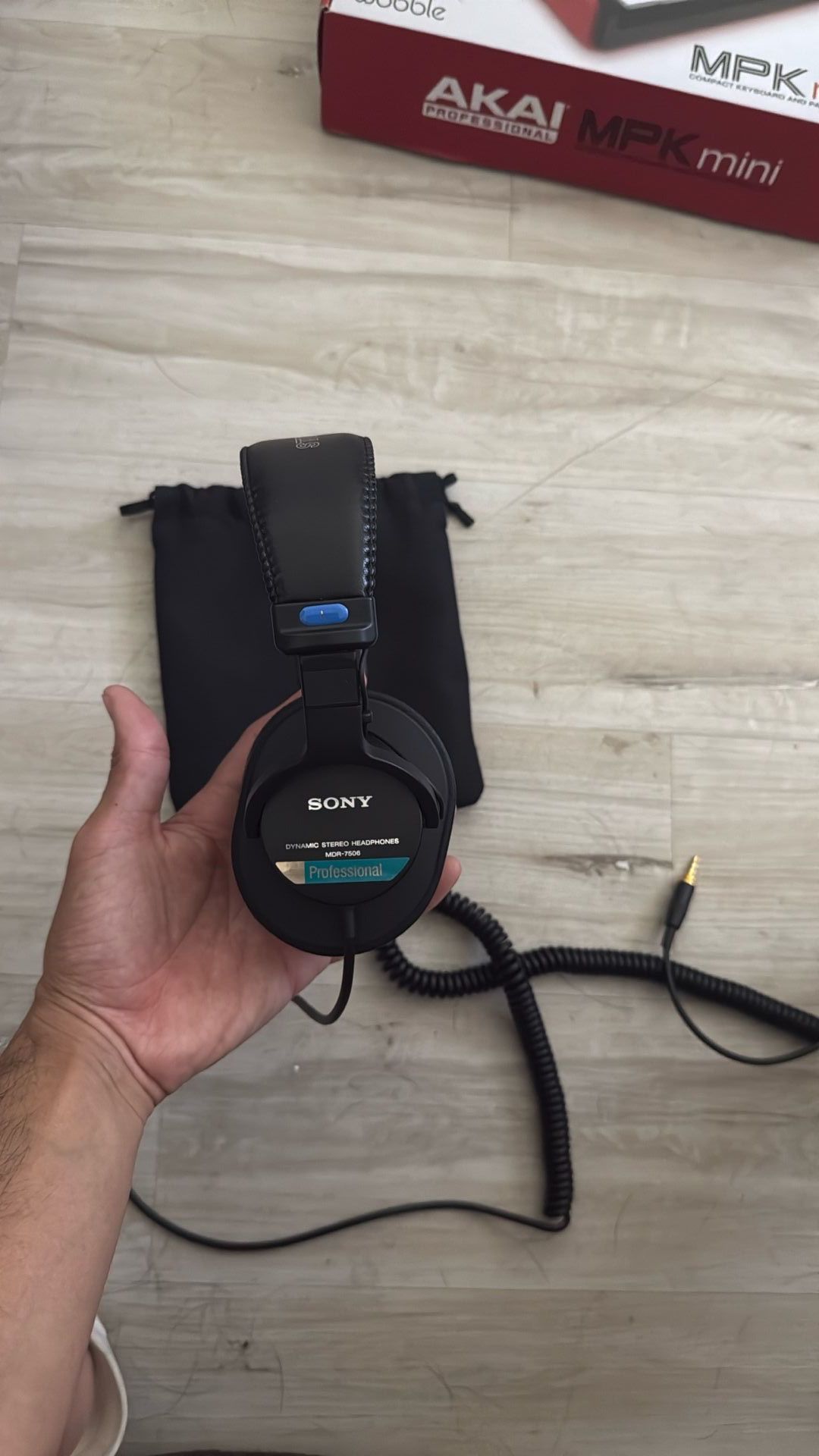 Sony MDR7506 Professional Large Diaphragm Headphone