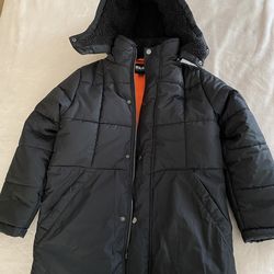 Bass Outdoor Black Puffer Jacket with Hood – Size S (8)