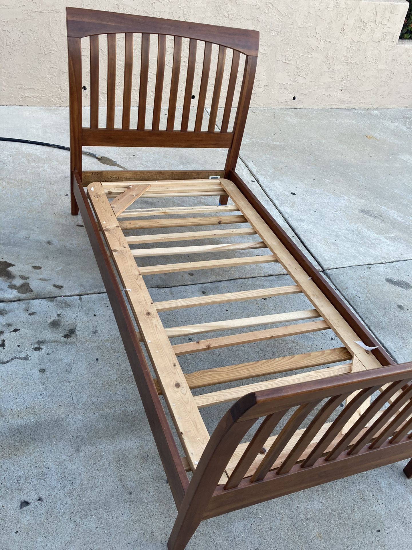 Ethan Allen wooden twin bed frame for Sale in San Diego, CA OfferUp