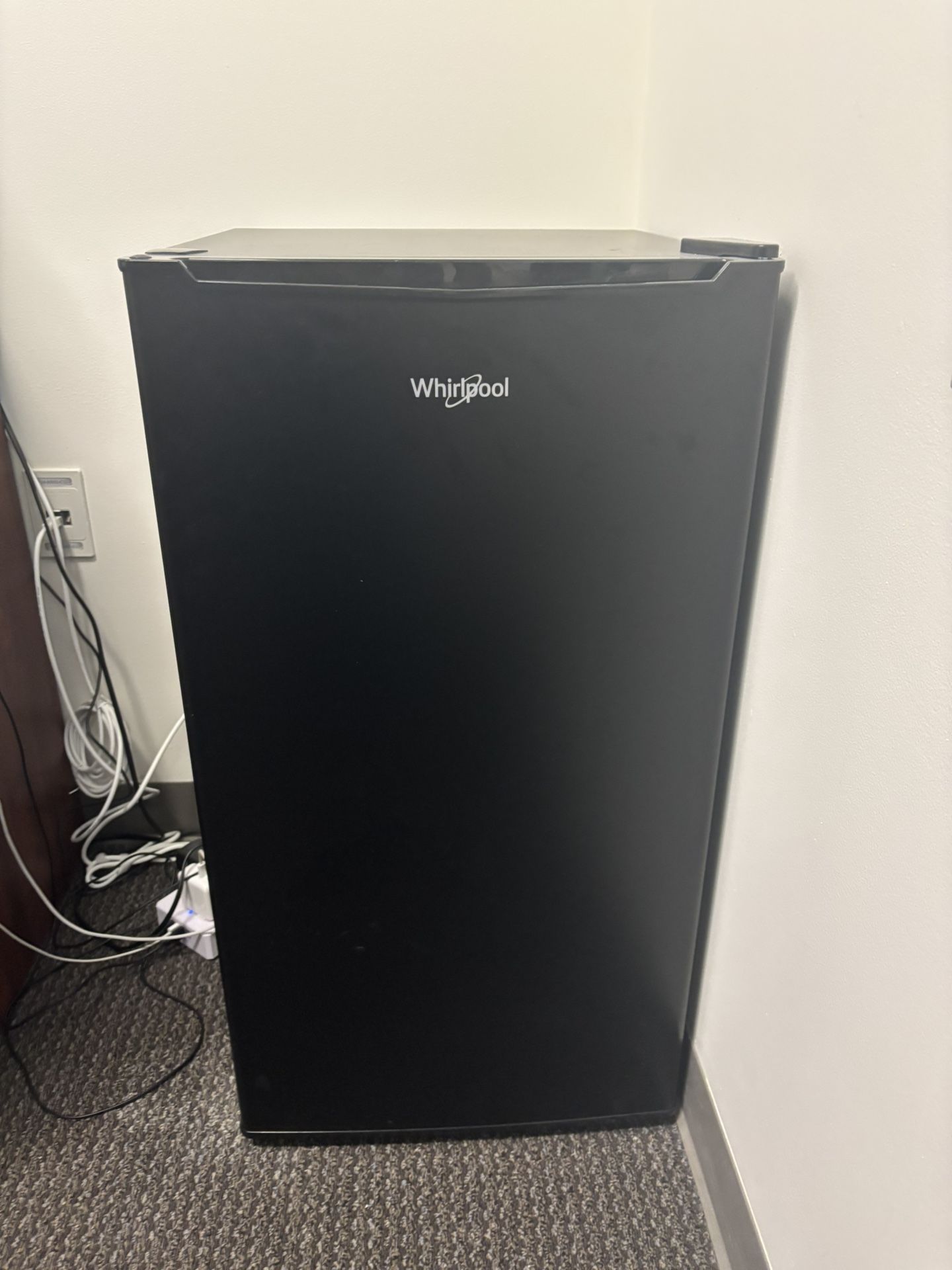 Mini Fridge 3.3 Cubic Feet