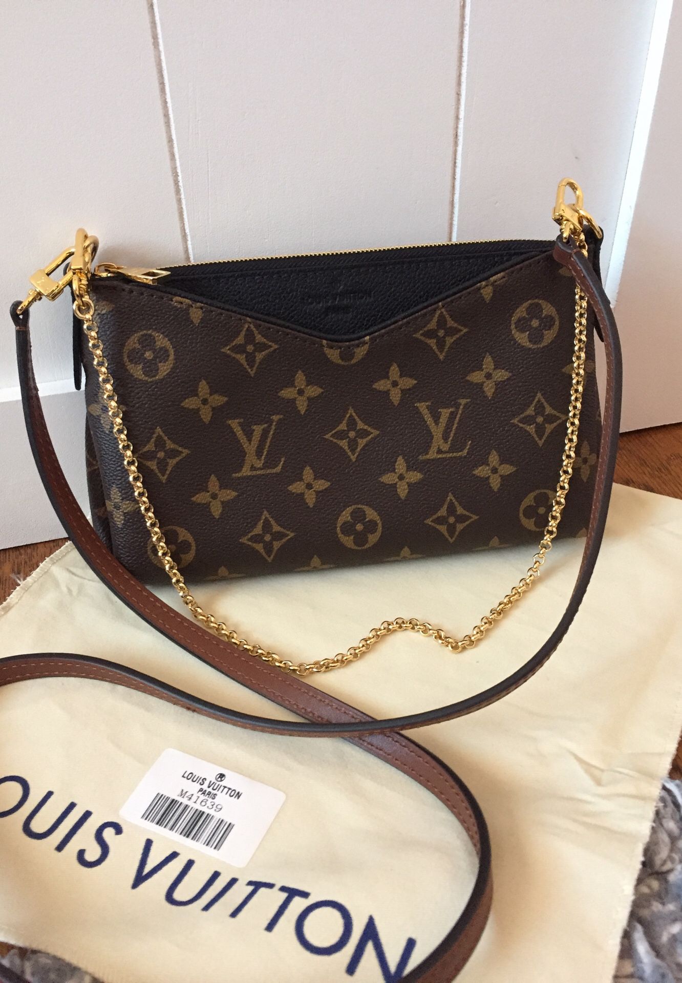 Louis Vuitton Pallas Clutch Bags For Women For Sale