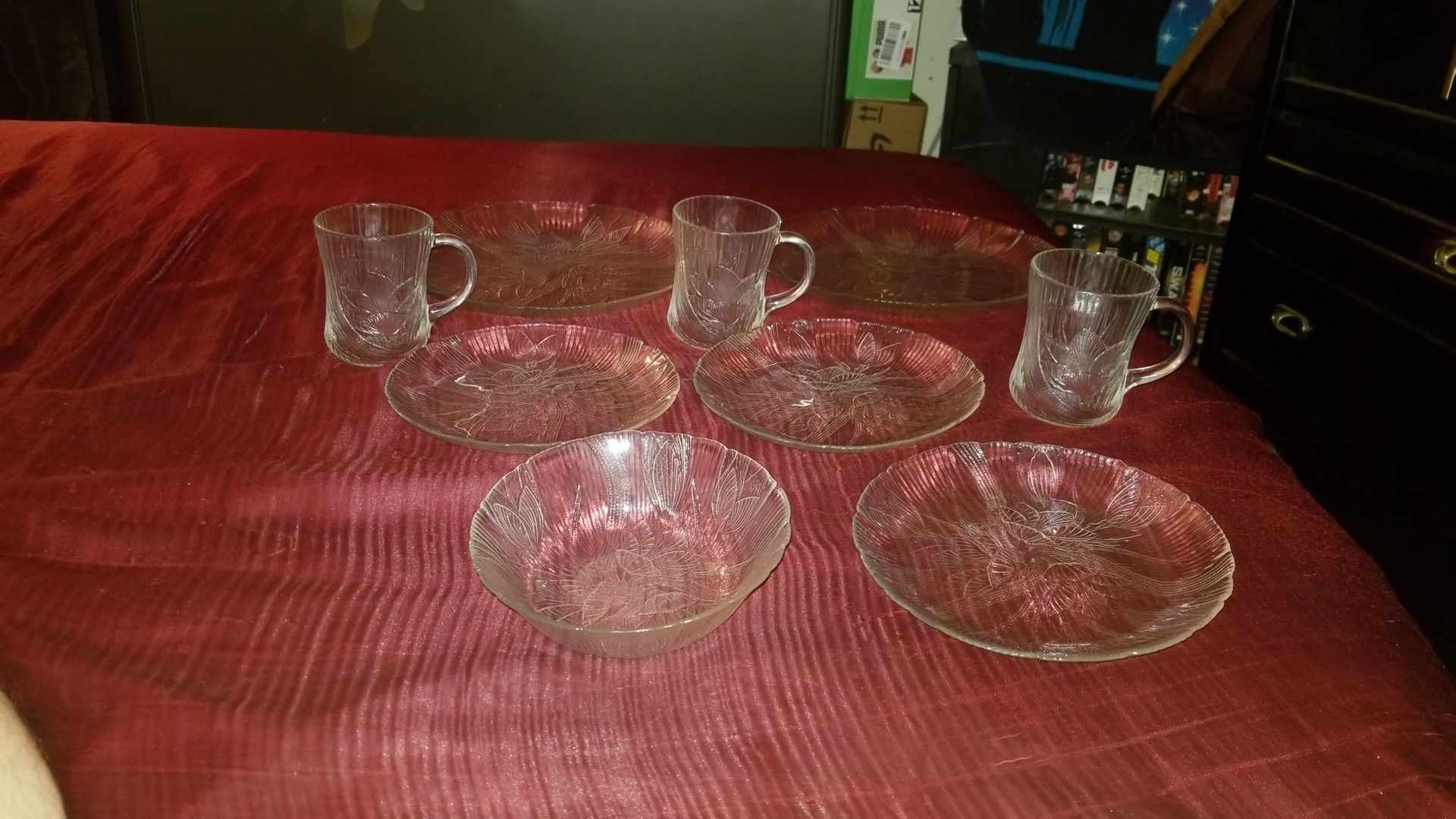 9 PIECE CRYSTAL GODINGER DINNERWARE SET!!!!!