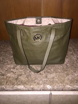 Michael kors large tote