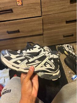 Balenciaga runners