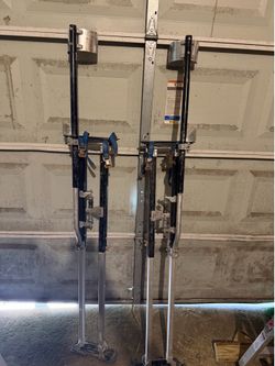 Zancos. Stilts