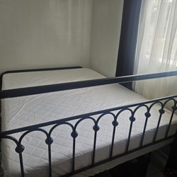 Queen Bed And Frame 