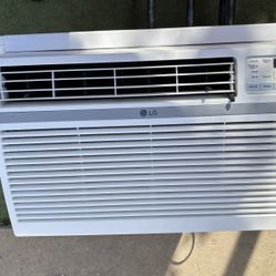 LG Air Conditioner 