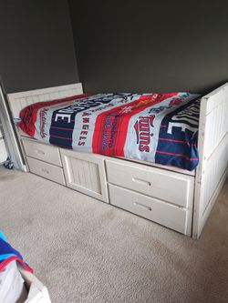Solid Wood Twin Bed with bottom drawers